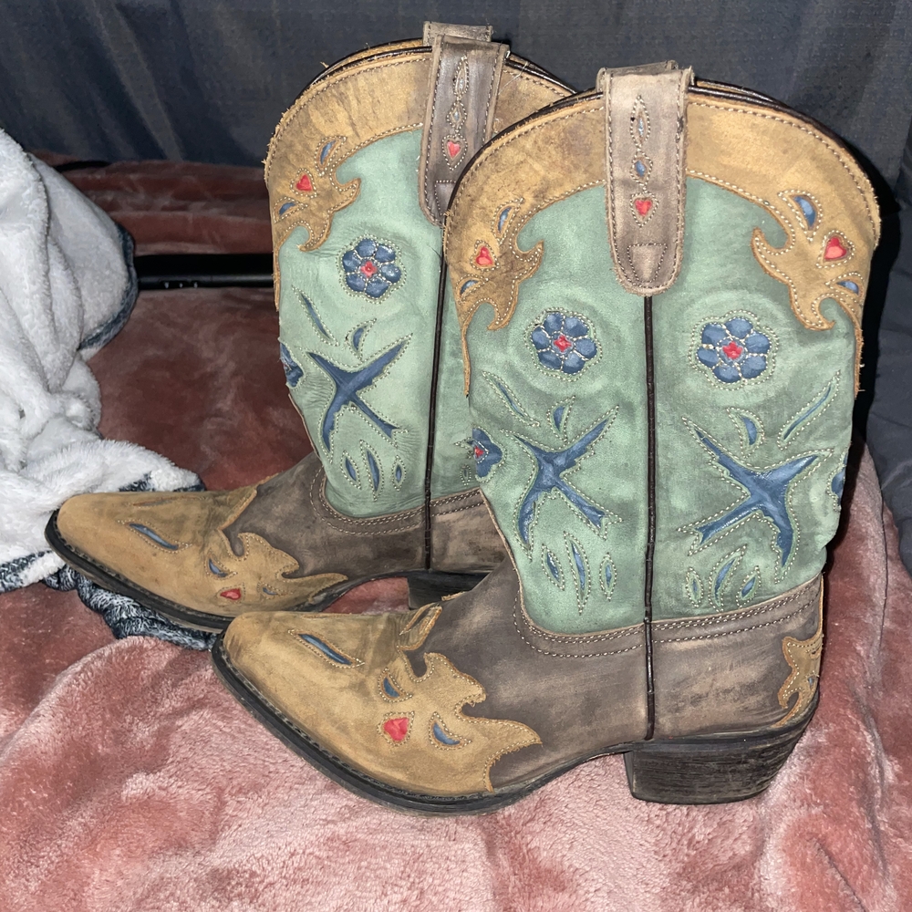 Embroidered Western Heeled Boots - Brown and Green